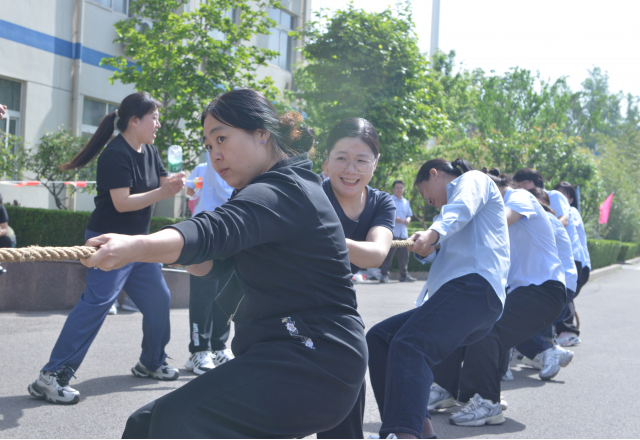 迎五一，展风采——半岛集团公司_半岛（中国）第二十一届春季运动会召开